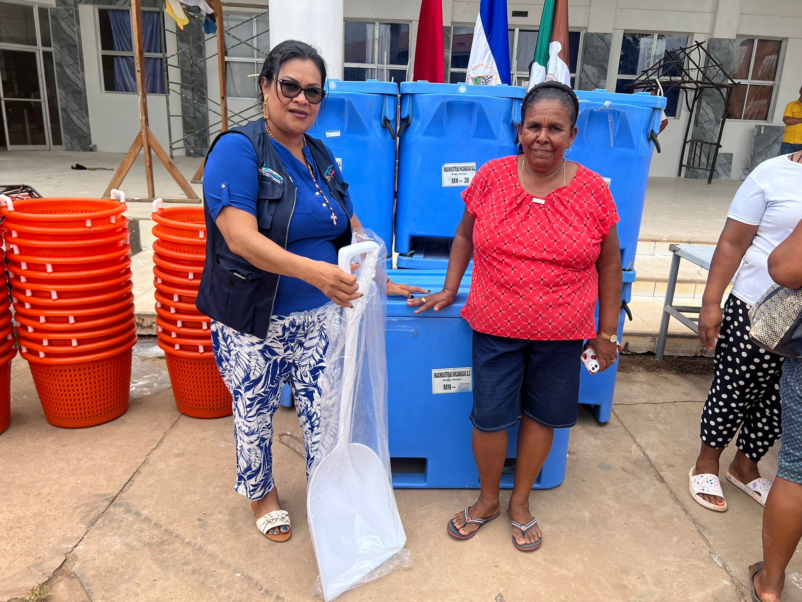 COMERCIALIZADORAS CARIBEÑAS DE MARISCOS RECIBEN BONO PRODUCTIVO (14)